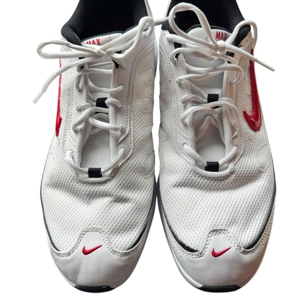 Nike Air Max AP White Red Black Men’s Size 12 Running Sneakers Shoes